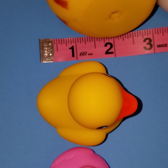 20 assorted rubber ducks mix sizes - Picture 2 of 2